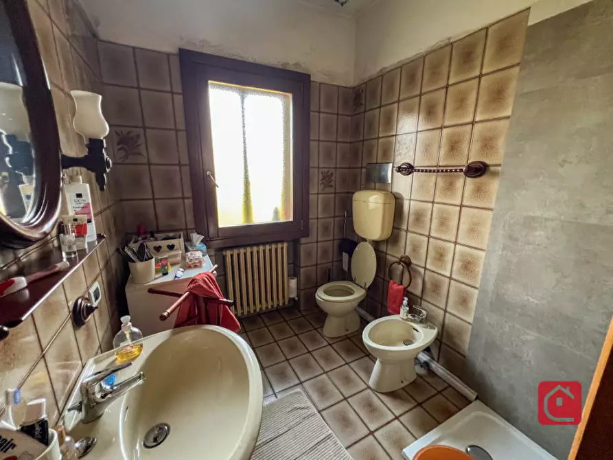 Immagine 21 di Casa bifamiliare in vendita  in Via Giacomo Leopardi 38 a Correzzola