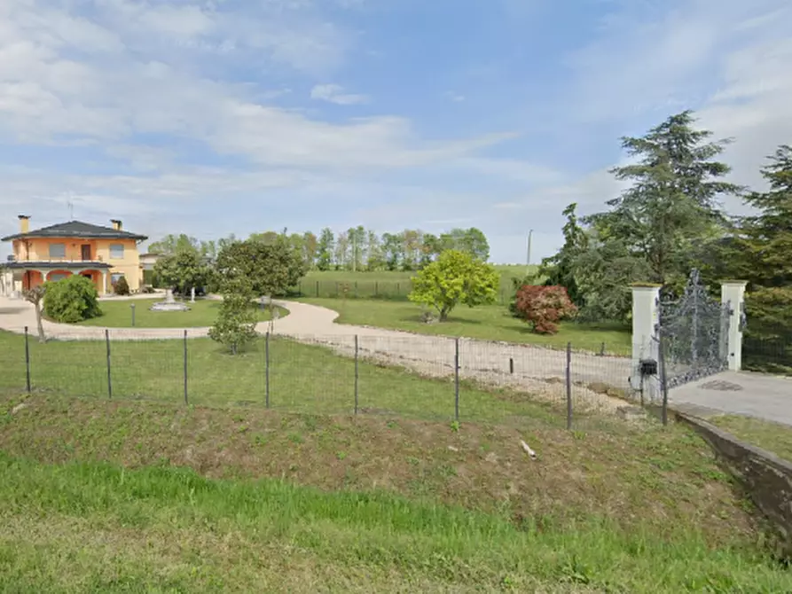 Immagine 6 di Casa indipendente in vendita  a Chioggia