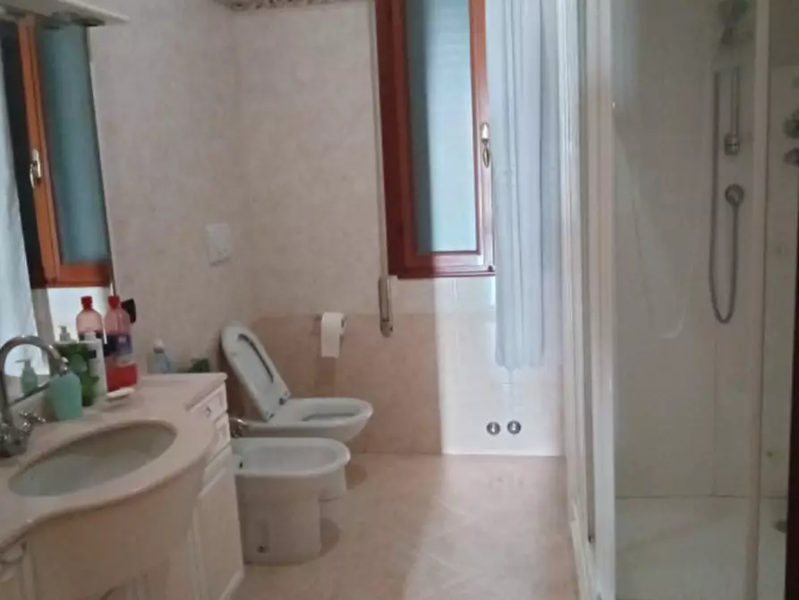 Immagine 20 di Casa indipendente in vendita  a Chioggia