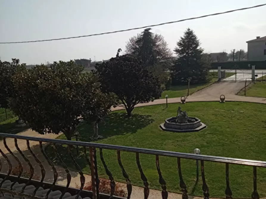 Immagine 21 di Casa indipendente in vendita  a Chioggia