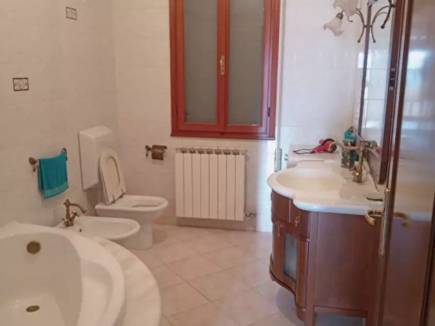 Immagine 31 di Casa indipendente in vendita  a Chioggia