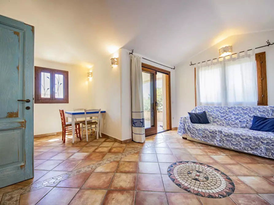 Immagine 8 di Villetta a schiera in vendita  in Via Mar Ligure a Olbia