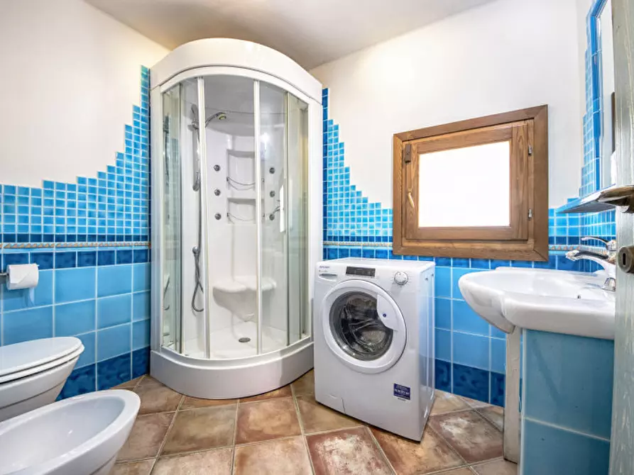 Immagine 21 di Villetta a schiera in vendita  in Via Mar Ligure a Olbia