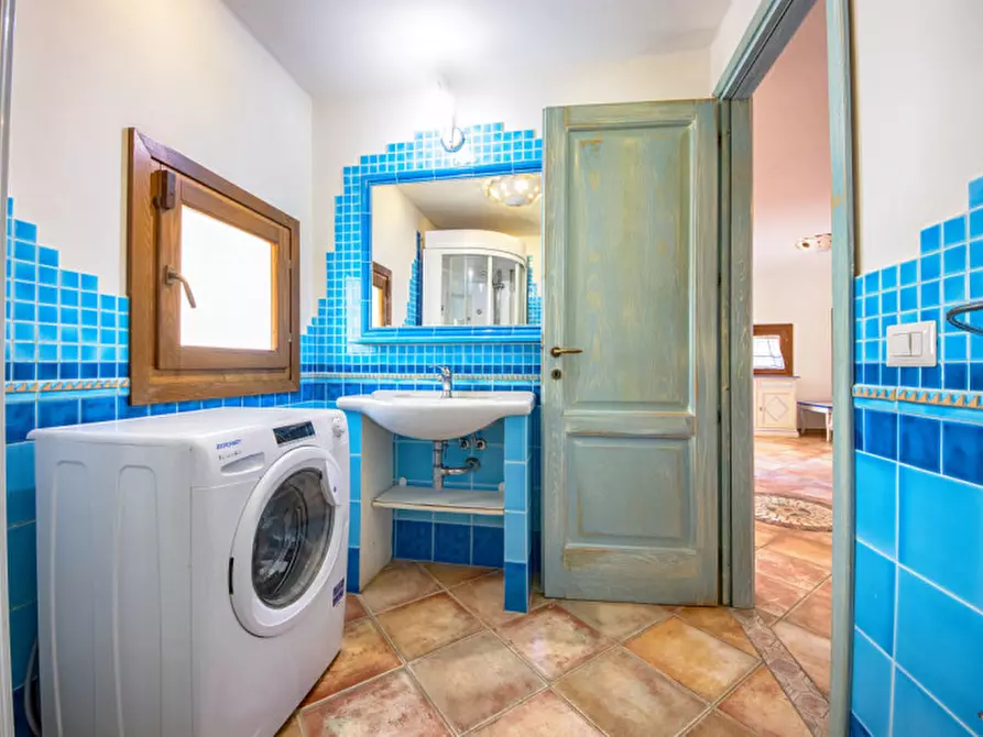 Immagine 22 di Villetta a schiera in vendita  in Via Mar Ligure a Olbia