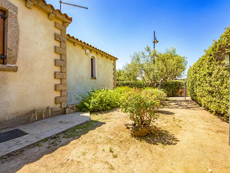 Immagine 25 di Villetta a schiera in vendita  in Via Mar Ligure a Olbia