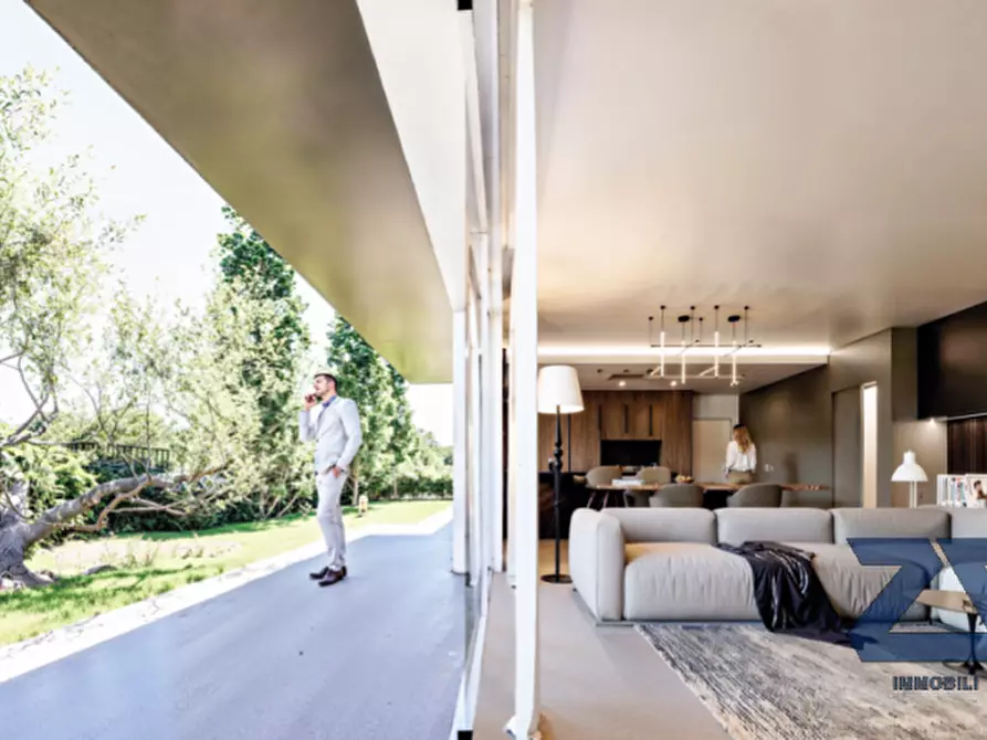 Immagine 2 di Villa in vendita  in Via San Pio X a Castelfranco Veneto