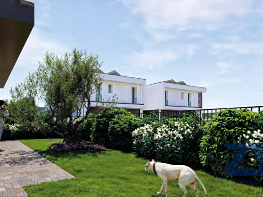 Immagine 7 di Villa in vendita  in Via San Pio X a Castelfranco Veneto