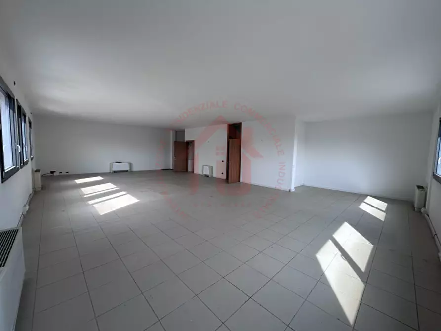 Immagine 3 di Ufficio in affitto  a Rubano