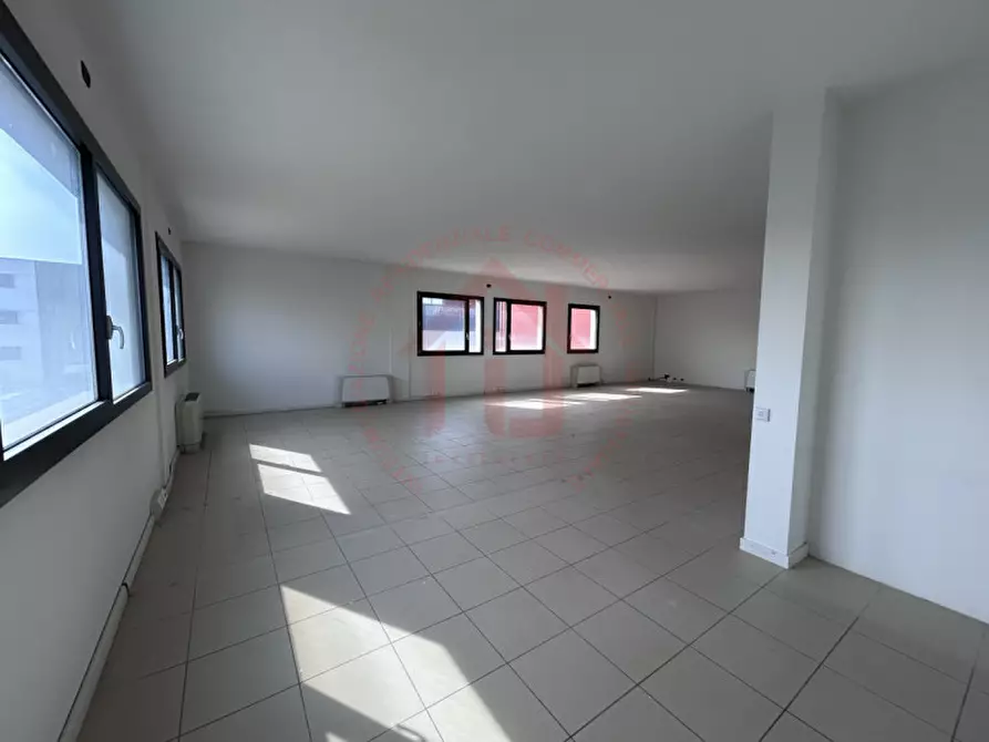 Immagine 7 di Ufficio in affitto  a Rubano