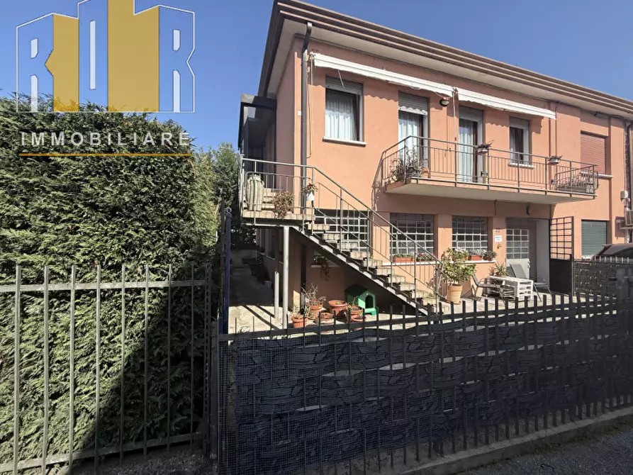Immagine 1 di Casa bifamiliare in vendita  in Via Montello a Noventa Padovana