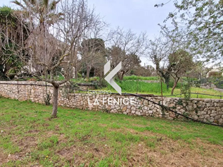 Immagine 9 di Villa in vendita  in Contrada Serralta - Uacella a Locorotondo