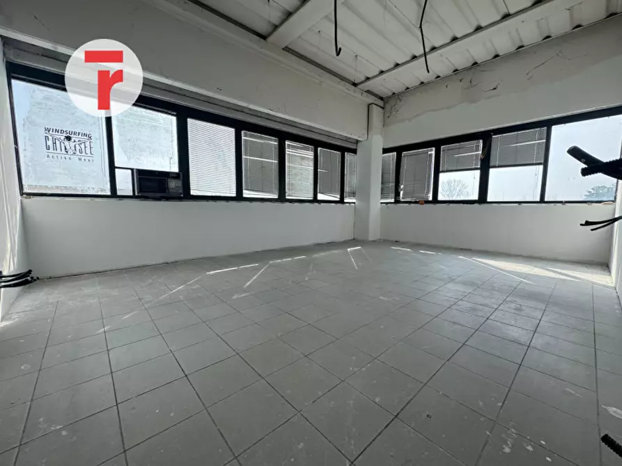 Immagine 7 di Capannone industriale in vendita  in via salgari a Santa Maria Di Sala