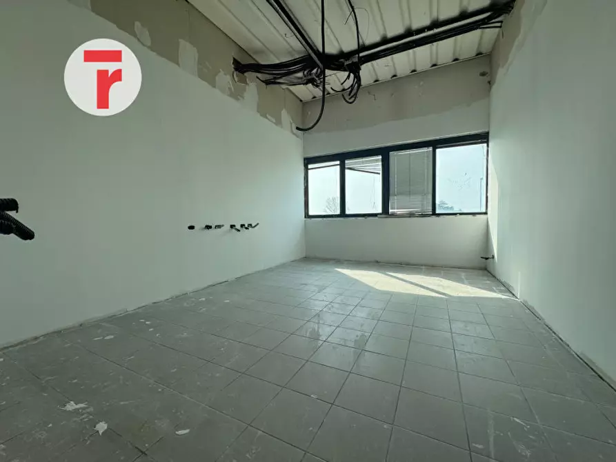 Immagine 12 di Capannone industriale in vendita  in via salgari a Santa Maria Di Sala