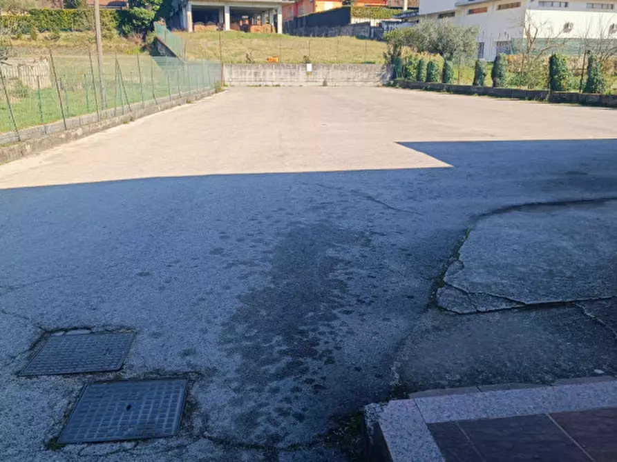 Immagine 3 di Attività commerciale in vendita  in VIA SFERRACAVALLO a Sora