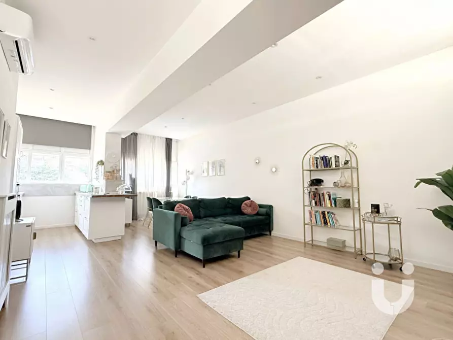 Immagine 3 di Appartamento in vendita  in viale caduti per la resistenza a Roma