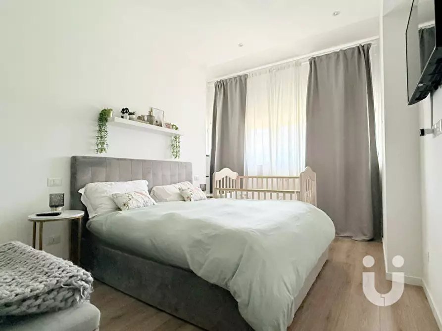 Immagine 10 di Appartamento in vendita  in viale caduti per la resistenza a Roma