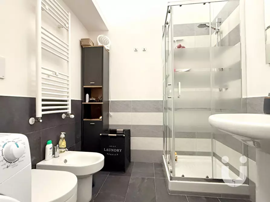 Immagine 14 di Appartamento in vendita  in viale caduti per la resistenza a Roma