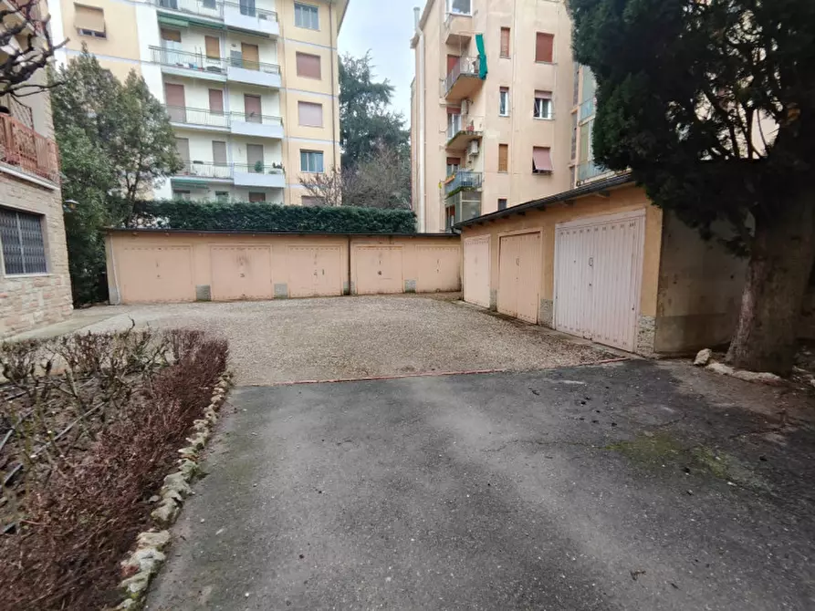 Immagine 32 di Appartamento in vendita  in VIALE CALATAFIMI a Firenze