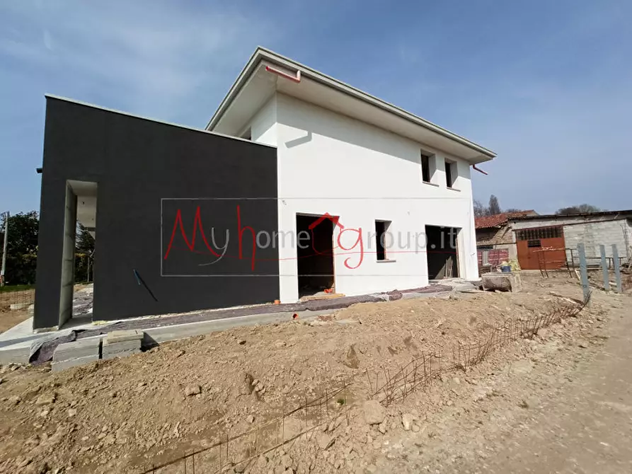 Immagine 9 di Casa bifamiliare in vendita  in via xi febbraio a Legnaro