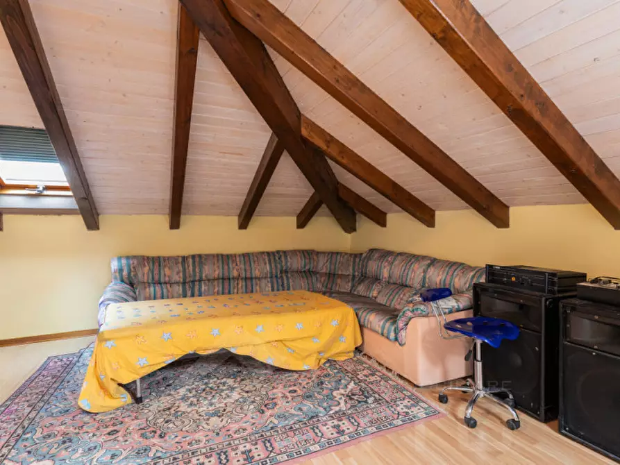 Immagine 8 di Casa indipendente in vendita  in Via Principe Umberto 16/Q a Borgomanero