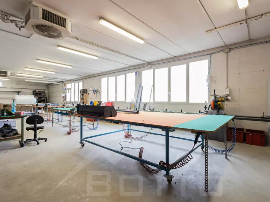 Immagine 22 di Casa indipendente in vendita  in Via Principe Umberto 16/Q a Borgomanero