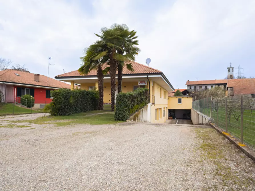 Immagine 31 di Casa indipendente in vendita  in Via Principe Umberto 16/Q a Borgomanero