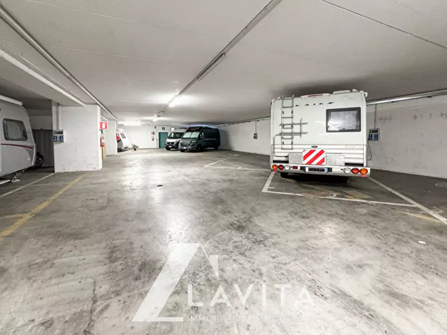 Immagine 4 di Garage in vendita  in Gewerbegebiet Nord - Zona Artigianale Nord a Ora .Auer.