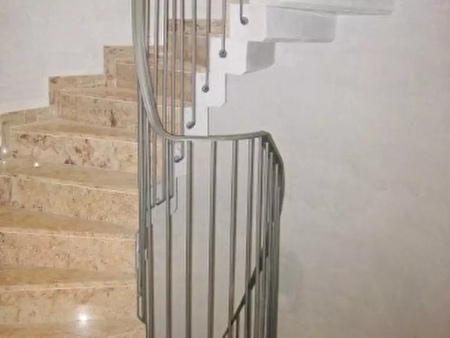 Immagine 30 di Appartamento in vendita  in via Cortusio a Padova