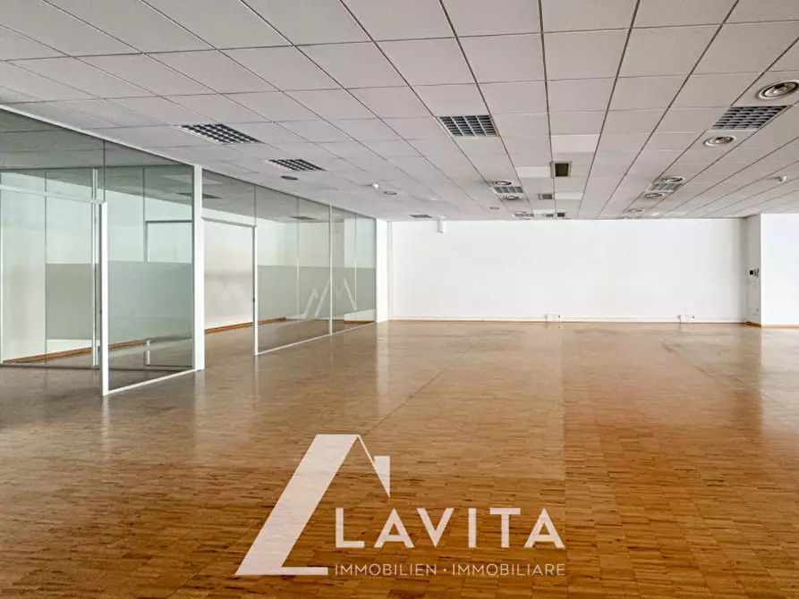 Immagine 3 di Attività commerciale in vendita  in Gewerbegebiet Nord - Zona Artigianale Nord a Ora .Auer.