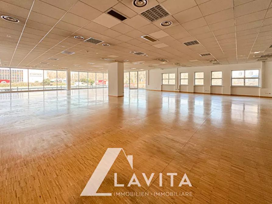 Immagine 4 di Attività commerciale in vendita  in Gewerbegebiet Nord - Zona Artigianale Nord a Ora .Auer.