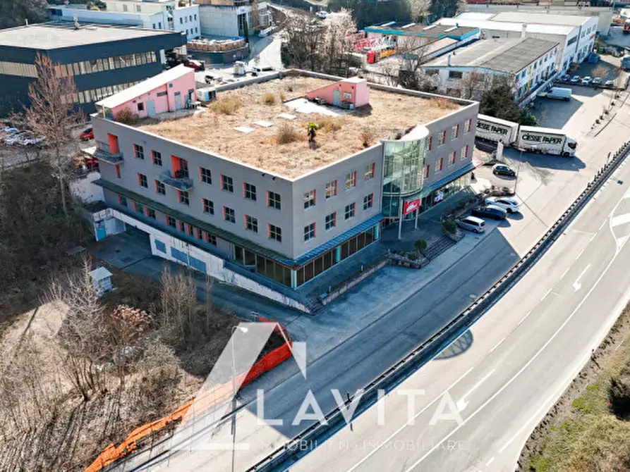 Immagine 11 di Attività commerciale in vendita  in Gewerbegebiet Nord - Zona Artigianale Nord a Ora .Auer.