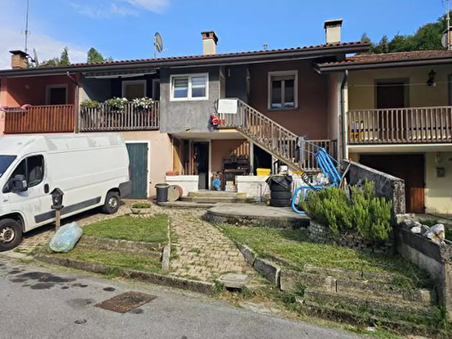 Immagine 1 di Villetta a schiera in vendita  in Località Praforte, 14 a Castelnovo Del Friuli
