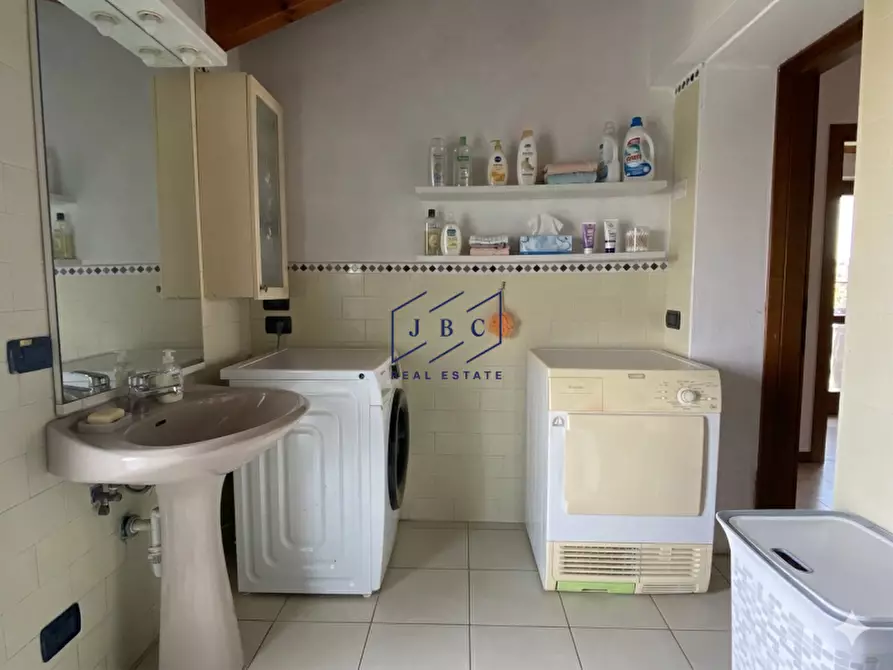 Immagine 6 di Rustico / casale in vendita  a Fontanelle