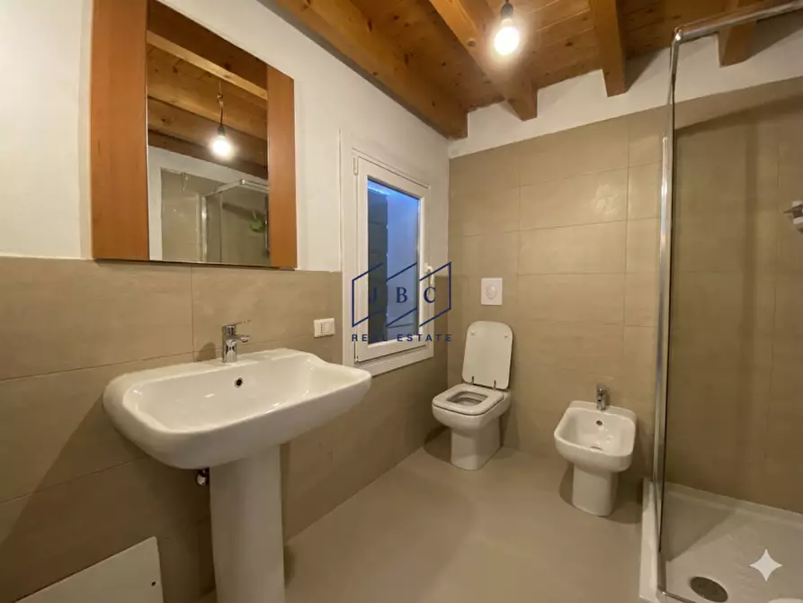 Immagine 11 di Rustico / casale in vendita  a Fontanelle