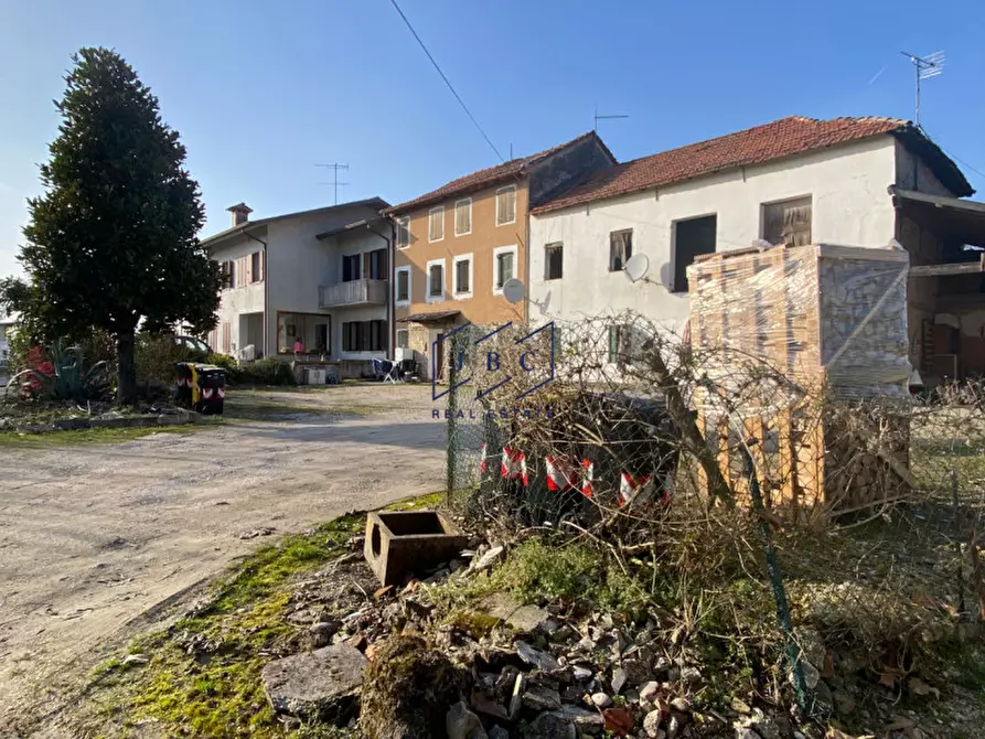 Immagine 24 di Rustico / casale in vendita  a Fontanelle