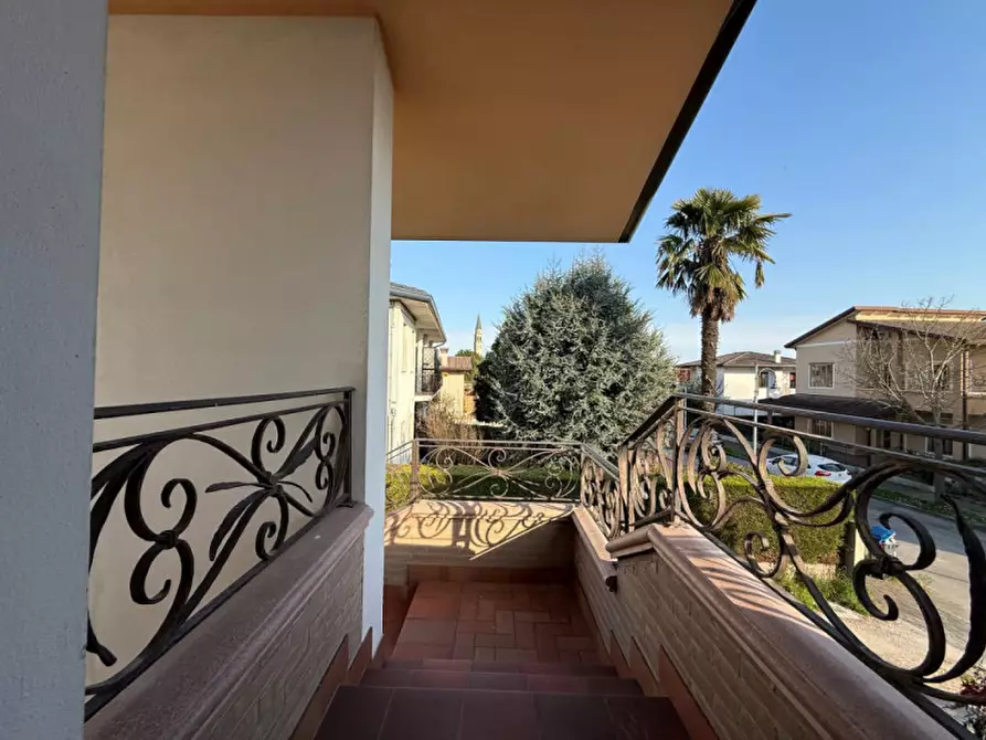 Immagine 3 di Appartamento in vendita  in Via Otto Marzo a Campolongo Maggiore