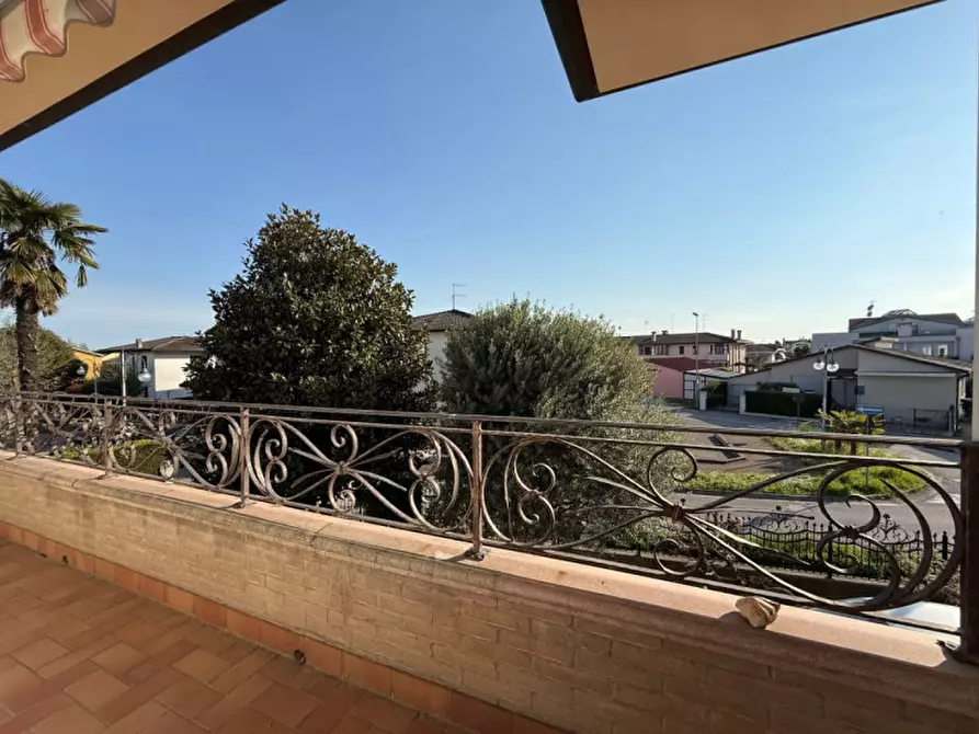 Immagine 4 di Appartamento in vendita  in Via Otto Marzo a Campolongo Maggiore