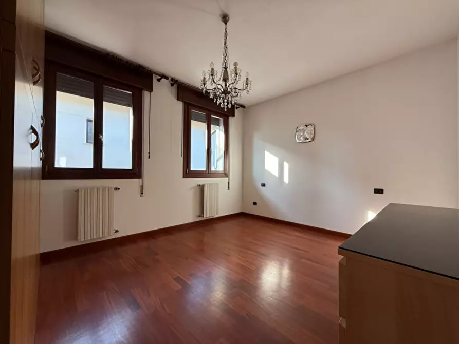 Immagine 11 di Appartamento in vendita  in Via Otto Marzo a Campolongo Maggiore