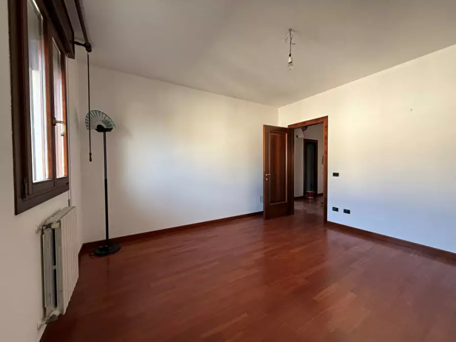 Immagine 15 di Appartamento in vendita  in Via Otto Marzo a Campolongo Maggiore