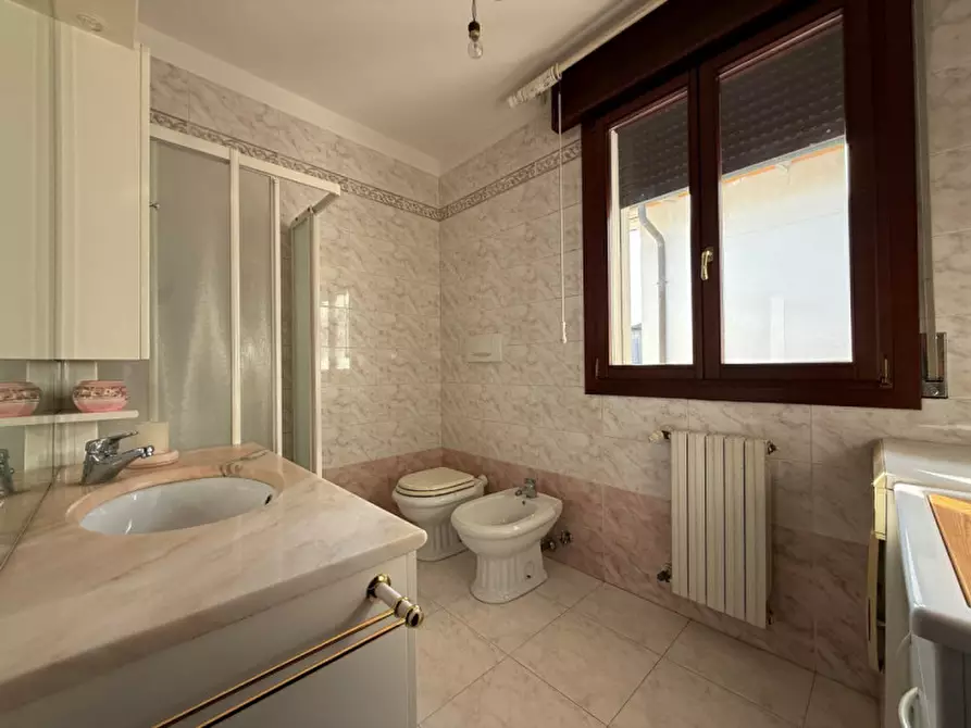 Immagine 17 di Appartamento in vendita  in Via Otto Marzo a Campolongo Maggiore