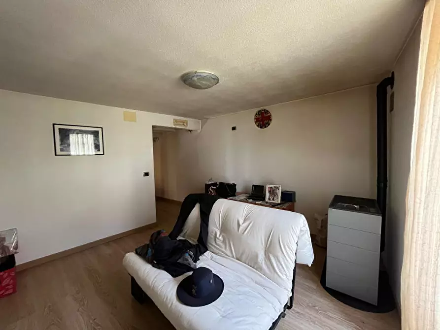 Immagine 4 di Casa bifamiliare in vendita  in Via Roma a Lovero