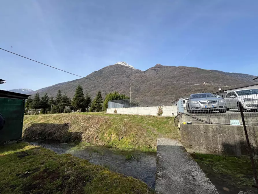 Immagine 20 di Casa bifamiliare in vendita  in Via Roma a Lovero