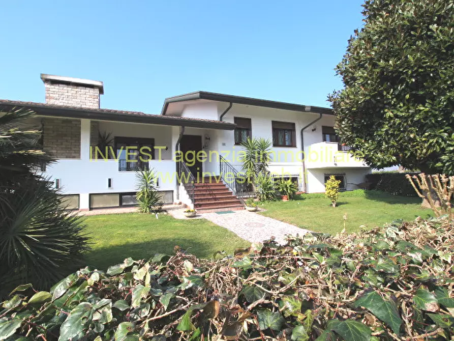 Immagine 1 di Villa in vendita  in via Morosini 37 a Rosolina