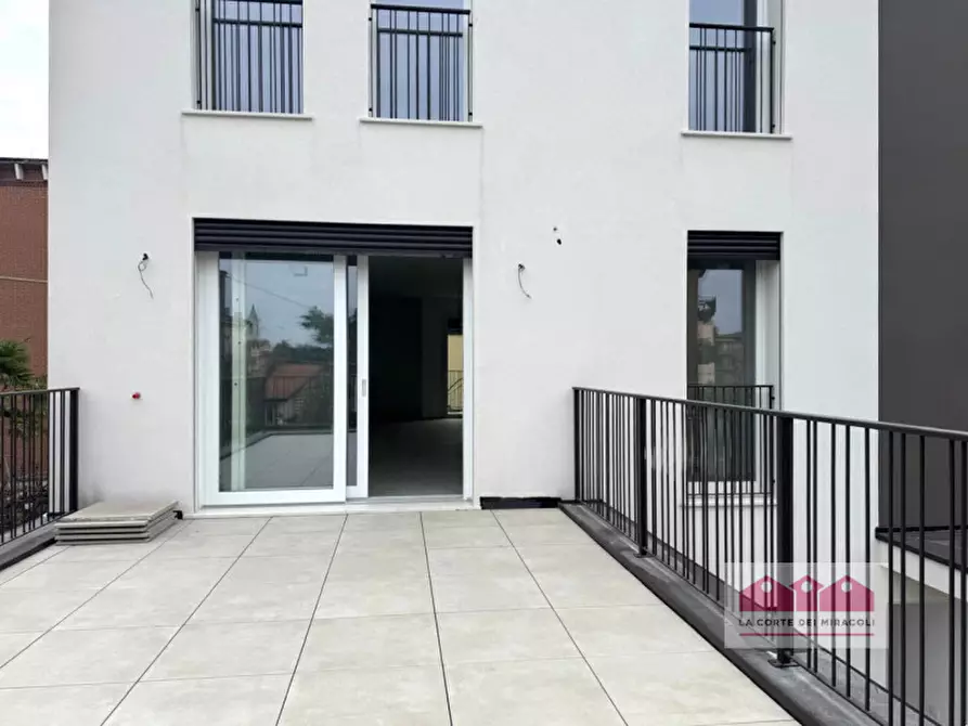 Immagine 5 di Casa bifamiliare in vendita  in VIALE TRIESTE a Vicenza