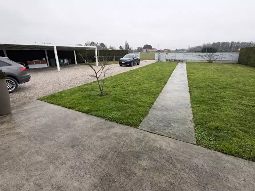 Immagine 11 di Casa trifamiliare in vendita  in Via Barbariga a Vigonza