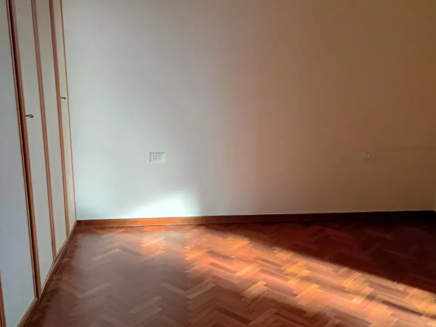 Immagine 3 di Appartamento in vendita  in Via M. Valgimigli a Lucca