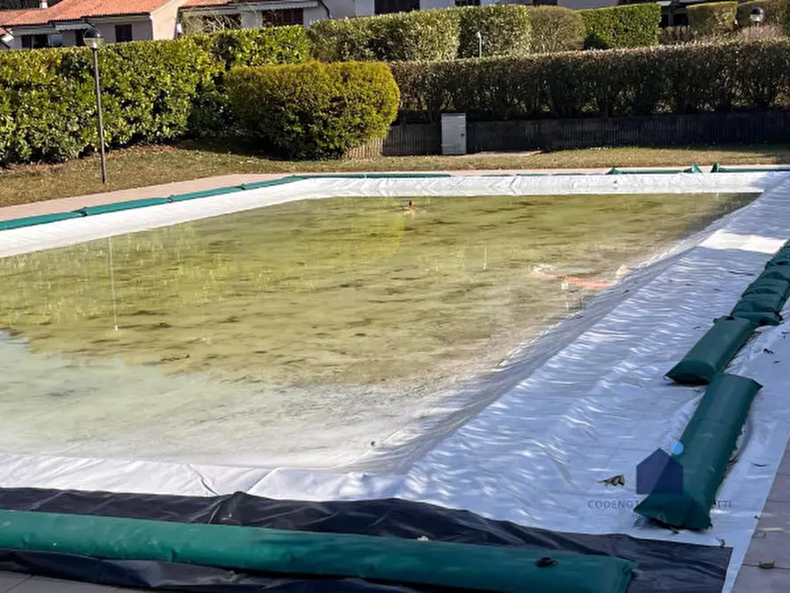 Immagine 5 di Appartamento in vendita  in Via Prais, 40 a Padenghe Sul Garda