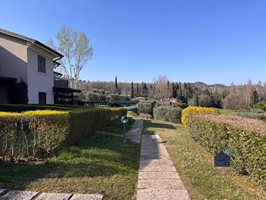 Immagine 12 di Appartamento in vendita  in Via Prais, 40 a Padenghe Sul Garda