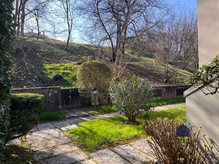 Immagine 19 di Appartamento in vendita  in Via Prais, 40 a Padenghe Sul Garda