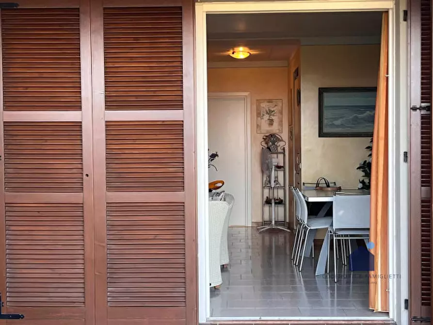 Immagine 23 di Appartamento in vendita  in Via Prais, 40 a Padenghe Sul Garda